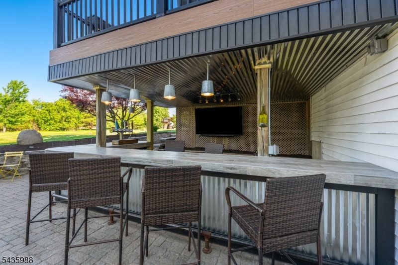 35 Titus Road Skillman, NJ 08558 - Photo 8 of 20