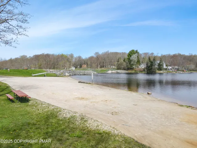 $559,000 | 178 Comanche Trail, Pocono Lake, PA 18347