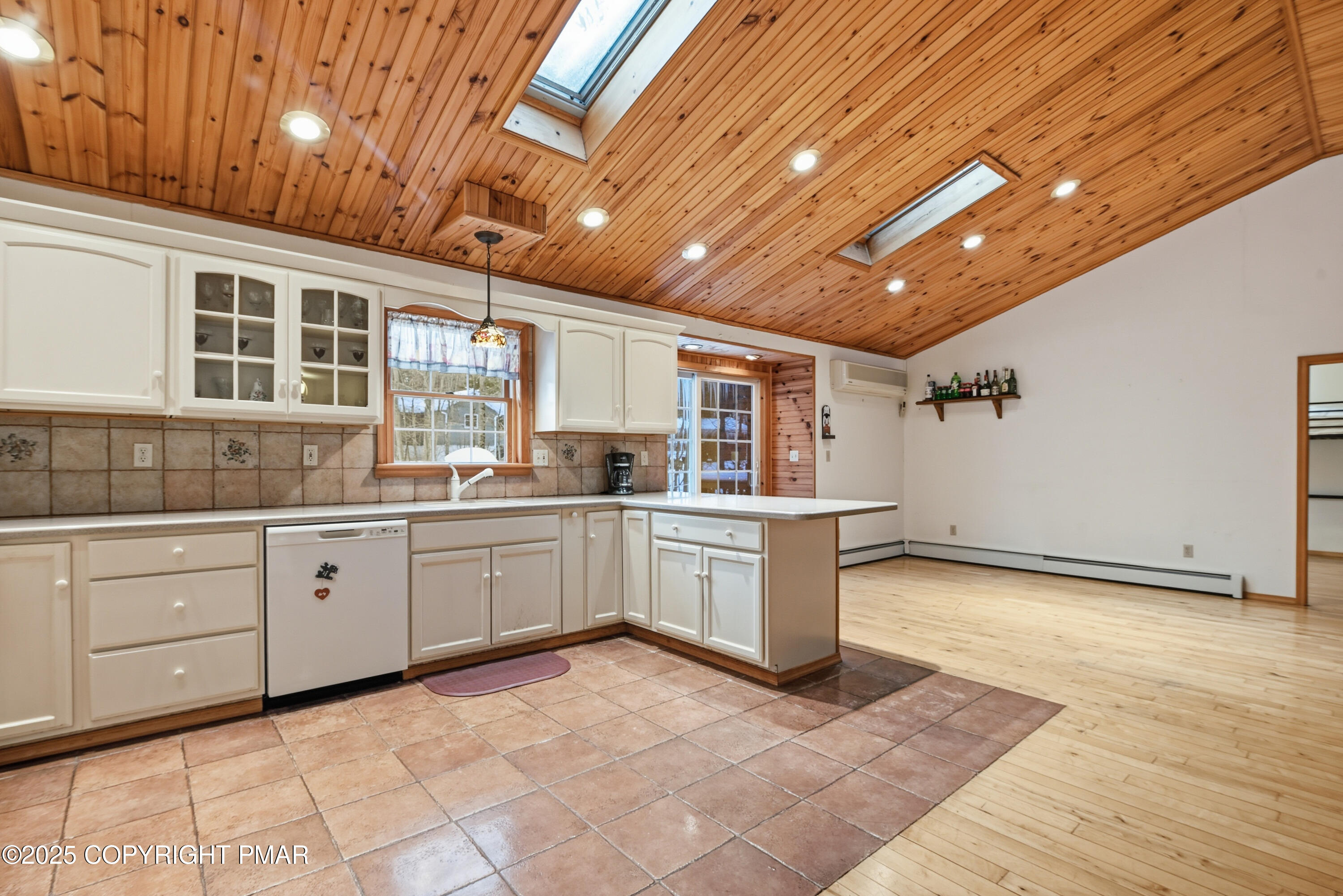 178 Comanche Trail Pocono Lake, PA 18347 - Photo 29 of 138 029-027_DSC_4100