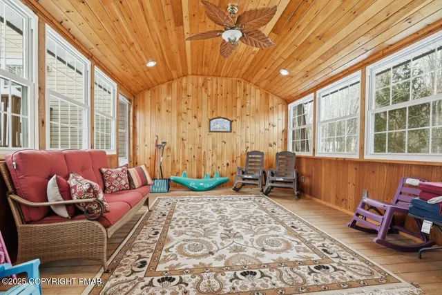 $559,000 | 178 Comanche Trail, Pocono Lake, PA 18347