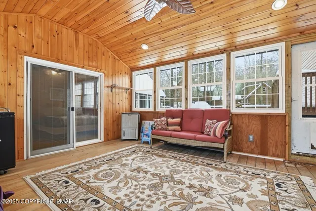 $559,000 | 178 Comanche Trail, Pocono Lake, PA 18347