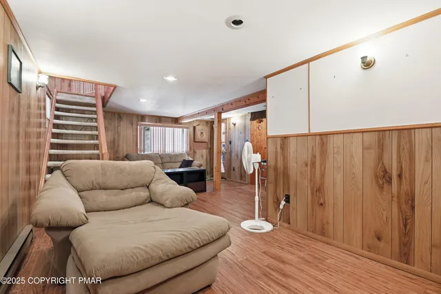 $559,000 | 178 Comanche Trail, Pocono Lake, PA 18347