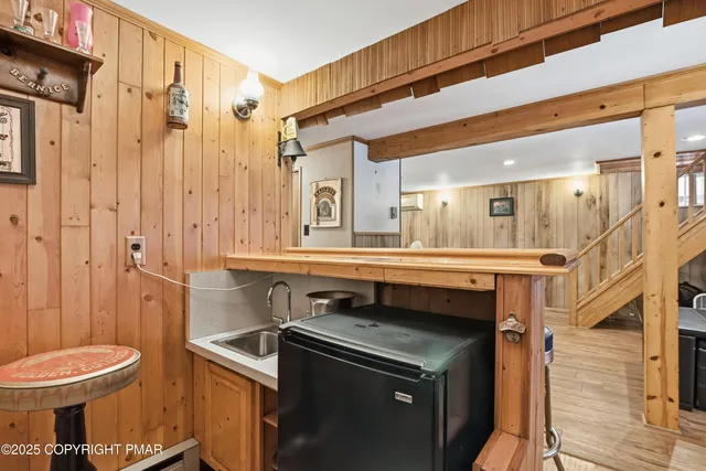 $559,000 | 178 Comanche Trail, Pocono Lake, PA 18347