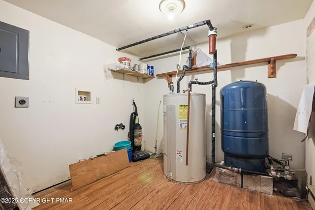 $559,000 | 178 Comanche Trail, Pocono Lake, PA 18347