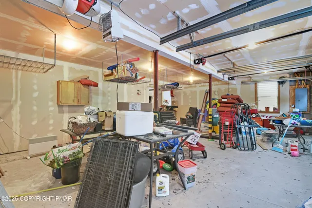 $559,000 | 178 Comanche Trail, Pocono Lake, PA 18347