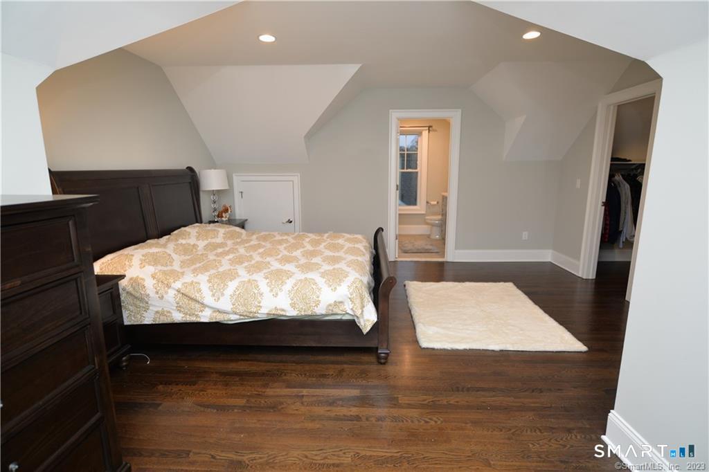 115-71 Colonial Road Stamford, CT 06906 - Photo 10 of 29 Beautiful Primary Suite