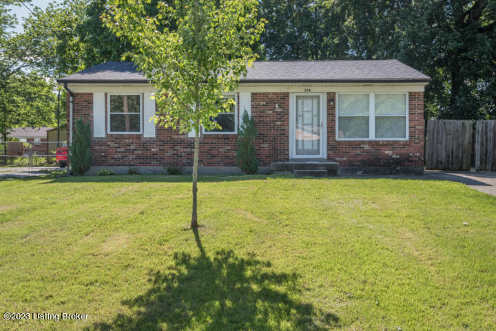 394 Overlook Road Louisville, KY 40229 - Photo 1 of 28 001