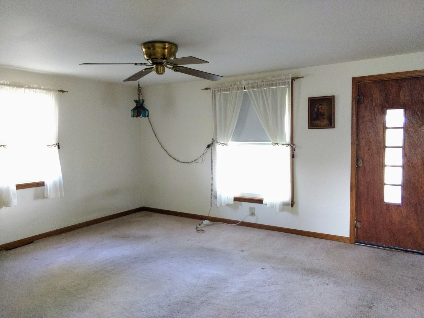 26980 Bell Road Tampico, IL 61283 - Photo 8 of 15 a view of a room with window