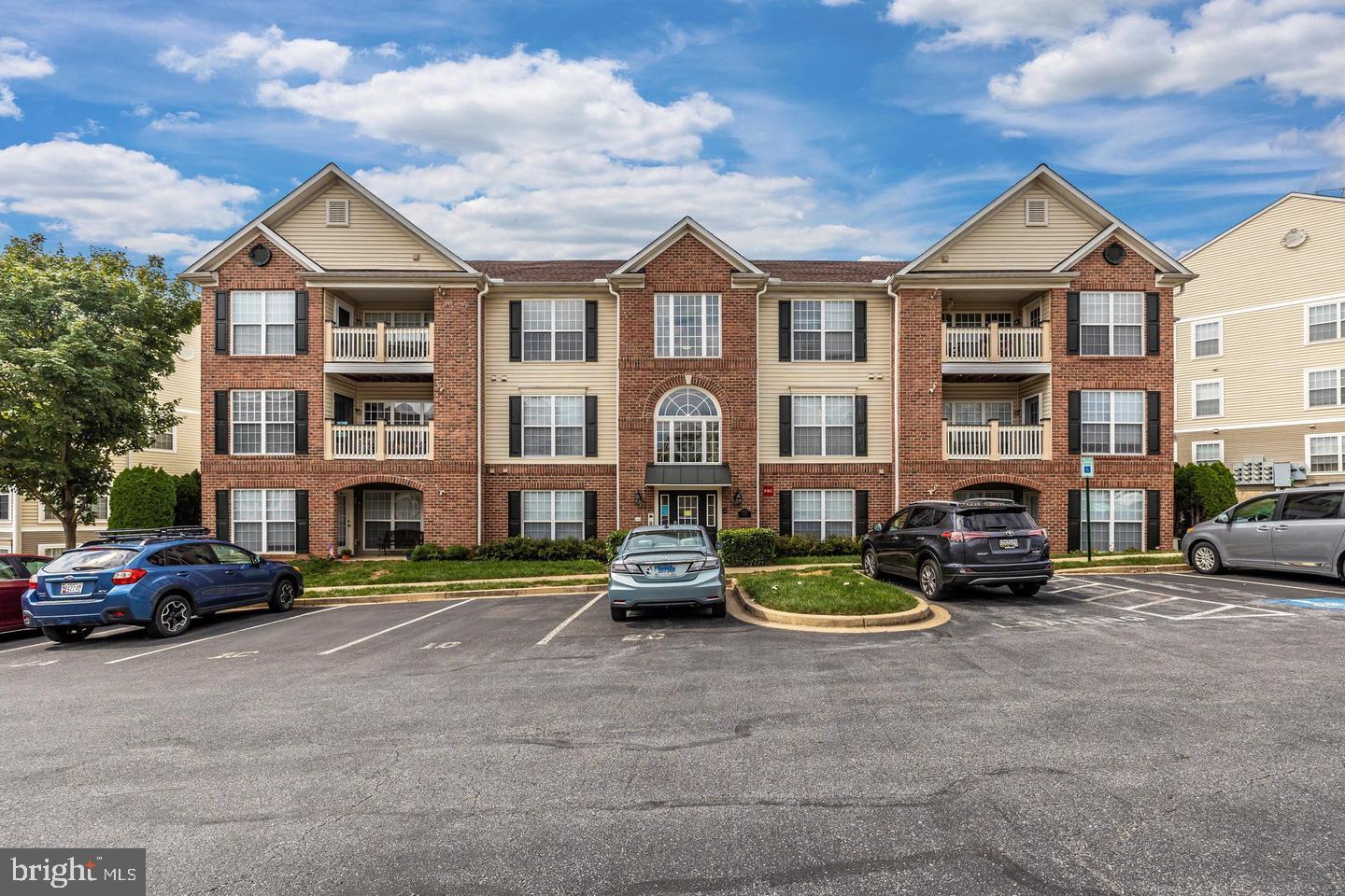 2503 Coleridge Drive, Unit 3B Frederick, MD 21702 - Photo 17 of 30 and guest parking