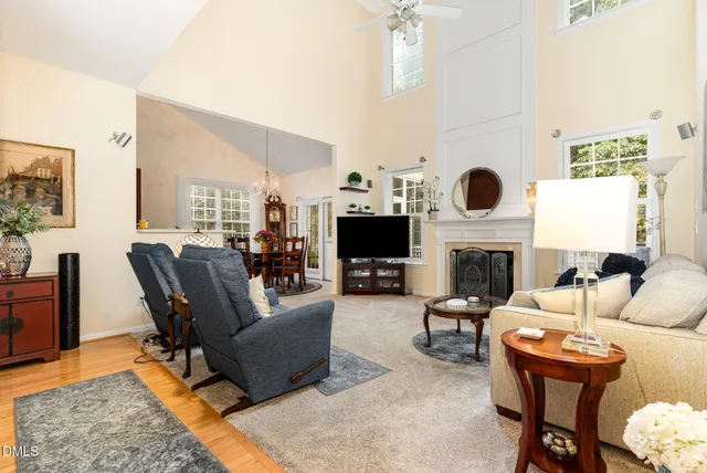 $500,000 | 2313 Summit Drive, Hillsborough, NC 27278