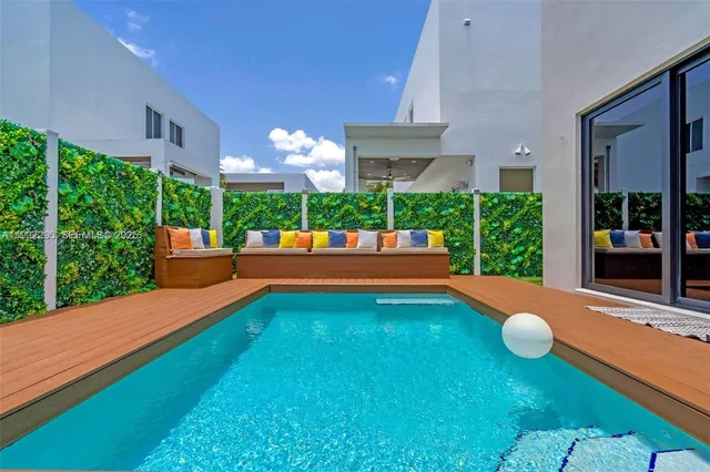 an outdoor view of the garden