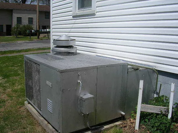 $68,000 | 306 South 4th Street, Vienna, IL 62995