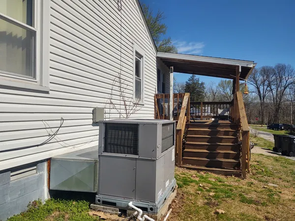 $68,000 | 306 South 4th Street, Vienna, IL 62995