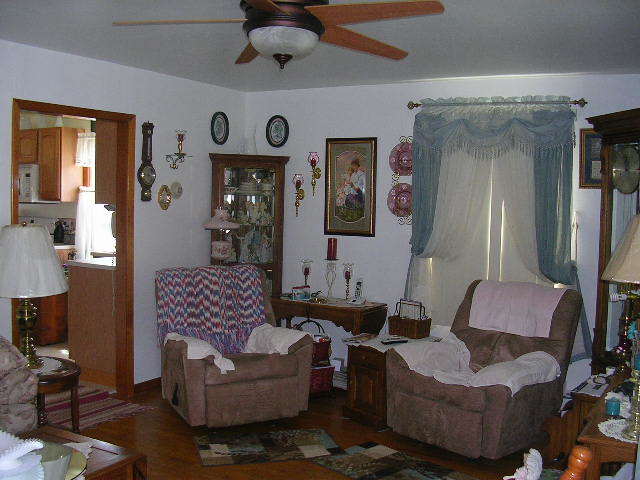 306 South 4th Street Vienna, IL 62995 - Photo 8 of 28