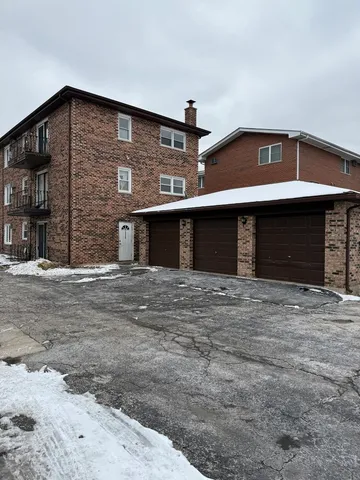 $730,000 | 10320 Mansfield Avenue, Oak Lawn, IL 60453