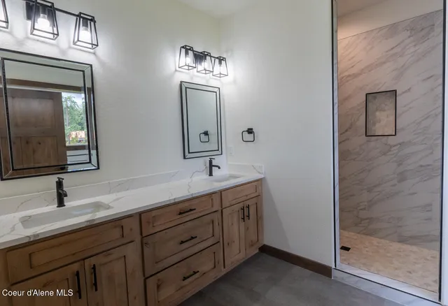 $829,500 | 105 Backtrack Road, Sandpoint, ID 83864