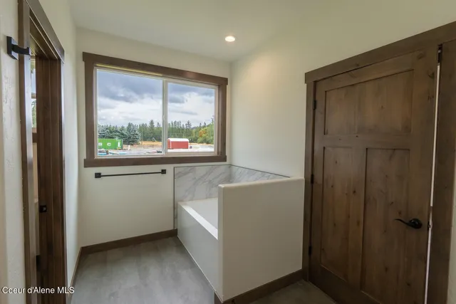 $829,500 | 105 Backtrack Road, Sandpoint, ID 83864