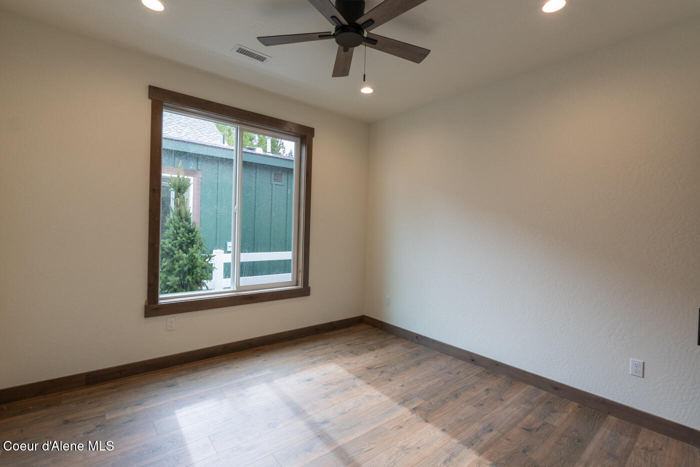 105 Backtrack Road Sandpoint, ID 83864 - Photo 23 of 31 bedroom 3