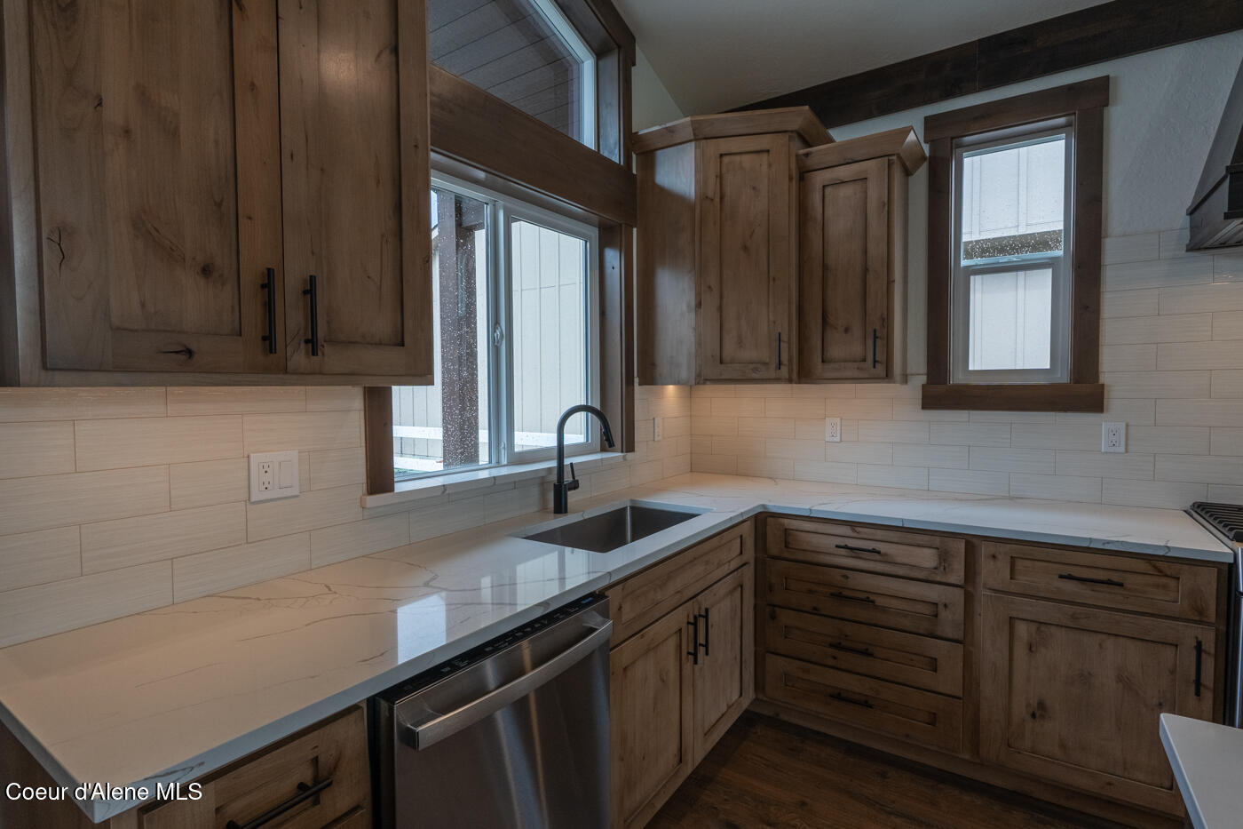 105 Backtrack Road Sandpoint, ID 83864 - Photo 9 of 31 kitchen