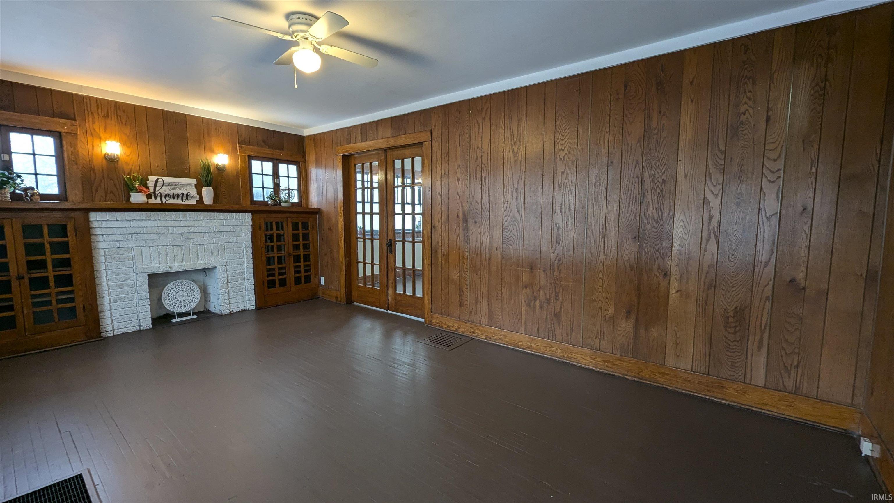 2911 Broadway Fort Wayne, IN 46807 - Photo 4 of 26