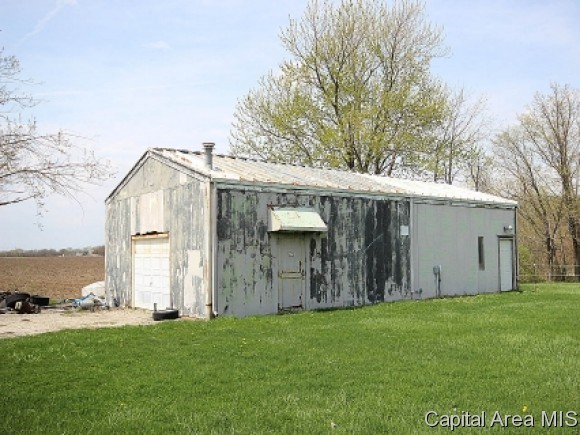 723 South Oaklane Road Springfield, IL 62712 - Photo 18 of 24