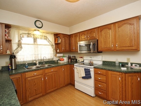 723 South Oaklane Road Springfield, IL 62712 - Photo 7 of 24
