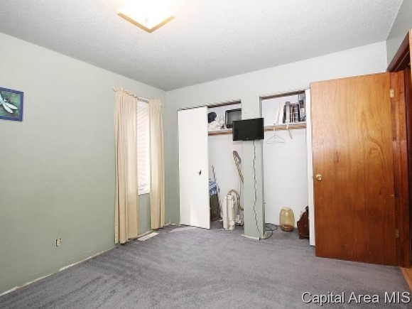 723 South Oaklane Road Springfield, IL 62712 - Photo 9 of 24