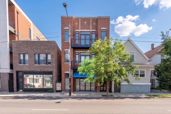 $590,000 | 5114 North Western Avenue, Unit 3, Chicago, IL 60625