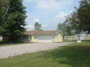 4469 South Kirk Road Vassar, MI 48768 - Photo 2 of 4 20206845-1.JPG
