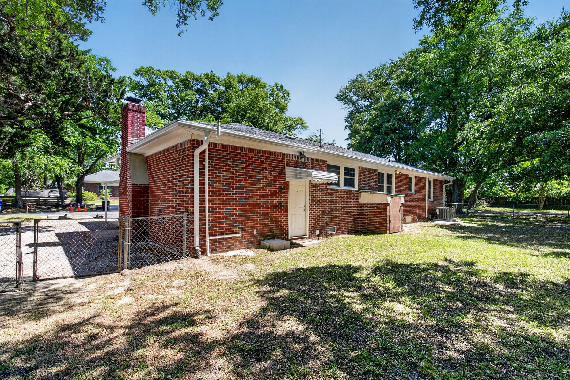 211 6th Avenue Mount Pleasant, SC 29464 - Photo 18 of 50 30_IMG_4187_mls