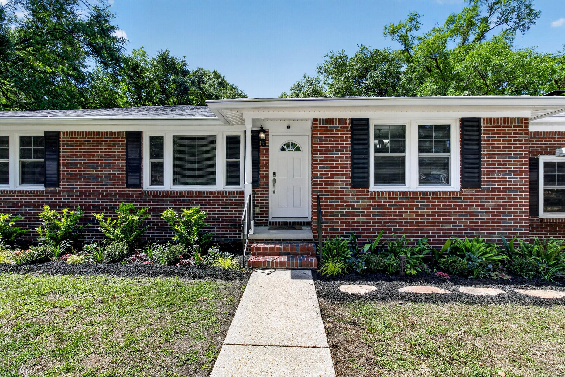 211 6th Avenue Mount Pleasant, SC 29464 - Photo 20 of 50 18_IMG_4127_mls