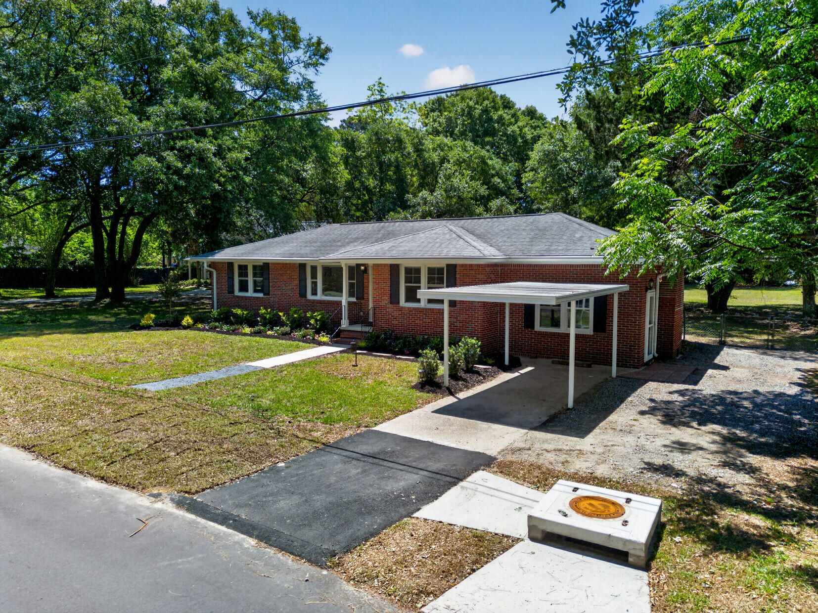 211 6th Avenue Mount Pleasant, SC 29464 - Photo 6 of 50 02_DJI_20260504121706_0002_D_mls