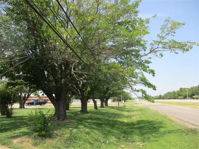 $294,999 | 235 Industrial Point, Point, TX 75472