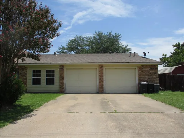 $294,999 | 235 Industrial Point, Point, TX 75472