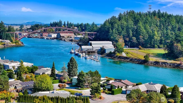 $731,100 | 116 Lummi Drive, La Conner, WA 98257