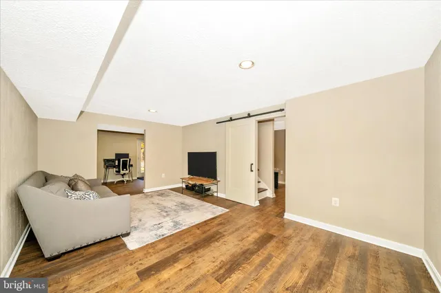 $729,900 | 2915 Loch Haven Court, Ijamsville, MD 21754