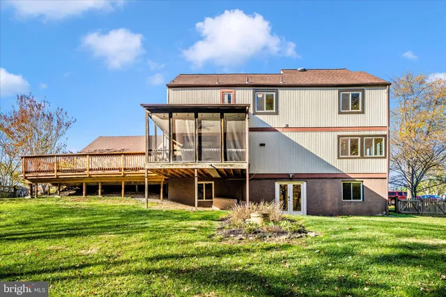 $729,900 | 2915 Loch Haven Court, Ijamsville, MD 21754