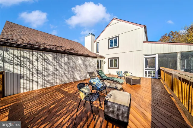 $729,900 | 2915 Loch Haven Court, Ijamsville, MD 21754