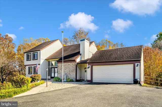 $729,900 | 2915 Loch Haven Court, Ijamsville, MD 21754