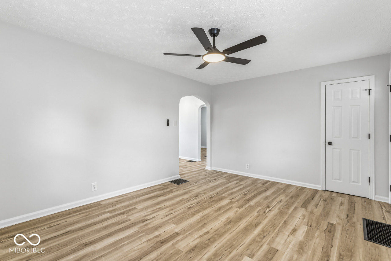 3220 North Keystone Avenue Indianapolis, IN 46218 - Photo 4 of 40