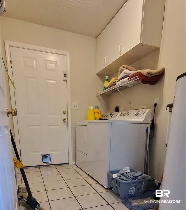 22055 Buck Road Robertsdale, AL 36567 - Photo 8 of 17 laundry room to garage