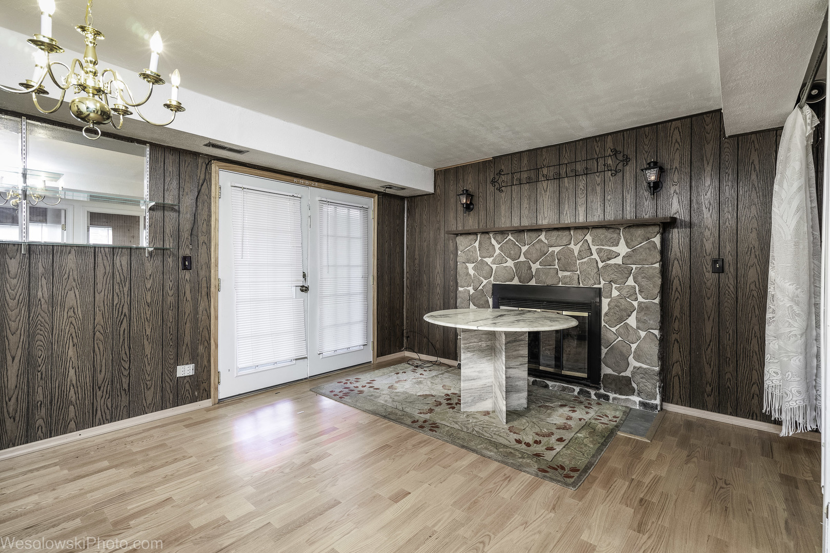 1822 West Catalpa Lane Mount Prospect, IL 60056 - Photo 17 of 24 a view of kitchen and dining room with wooden floor
