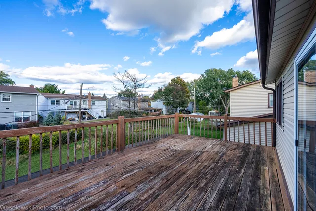 $449,000 | 1822 West Catalpa Lane, Mount Prospect, IL 60056