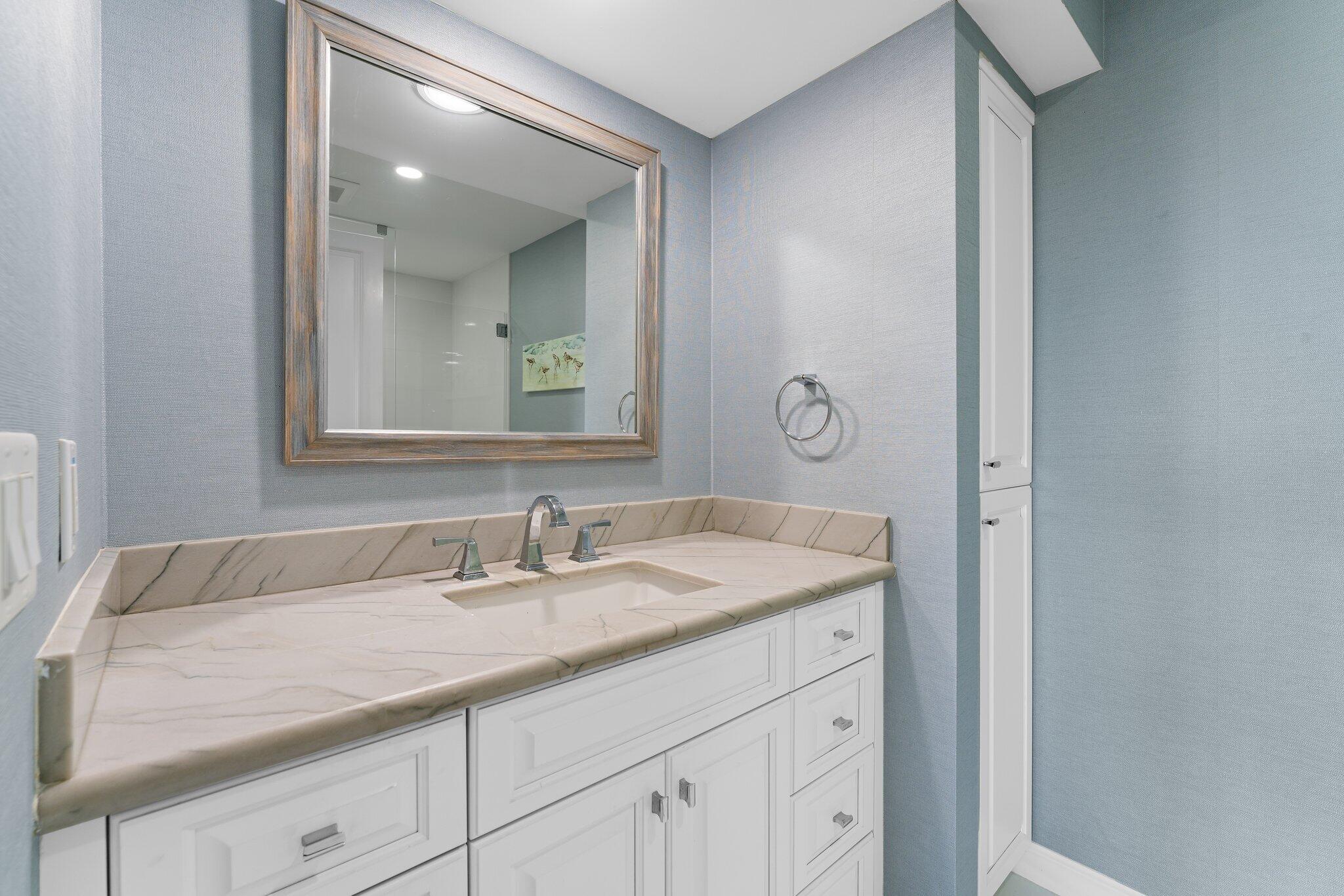 2050 Florida A1A, Unit 3 Jupiter, FL 33477 - Photo 33 of 48 Remodeled