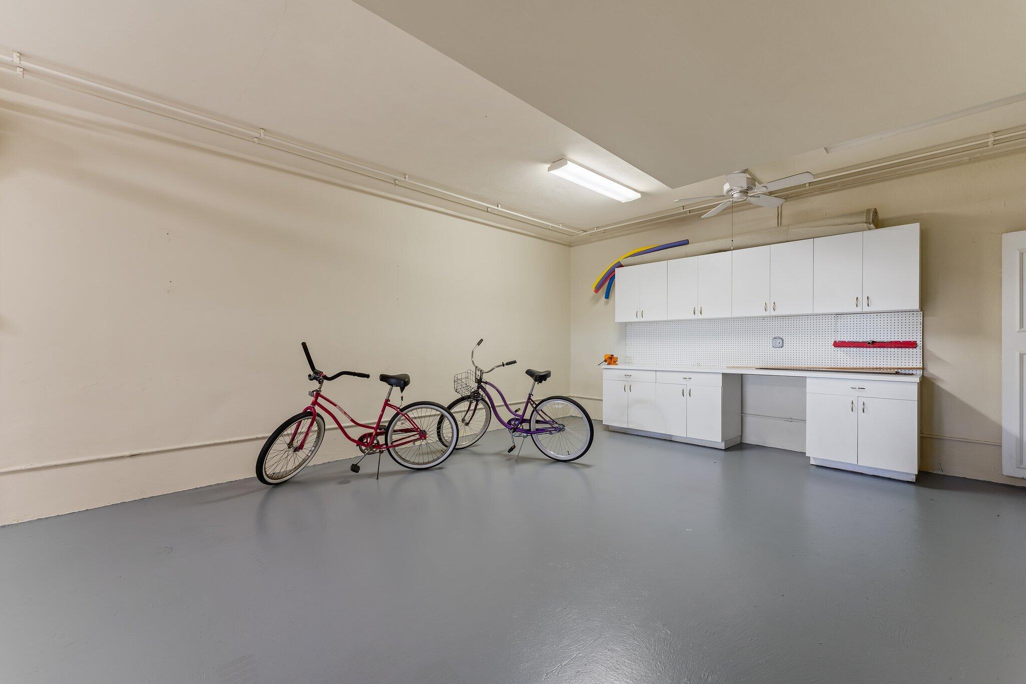 2050 Florida A1A, Unit 3 Jupiter, FL 33477 - Photo 41 of 48 Bicycles for your use