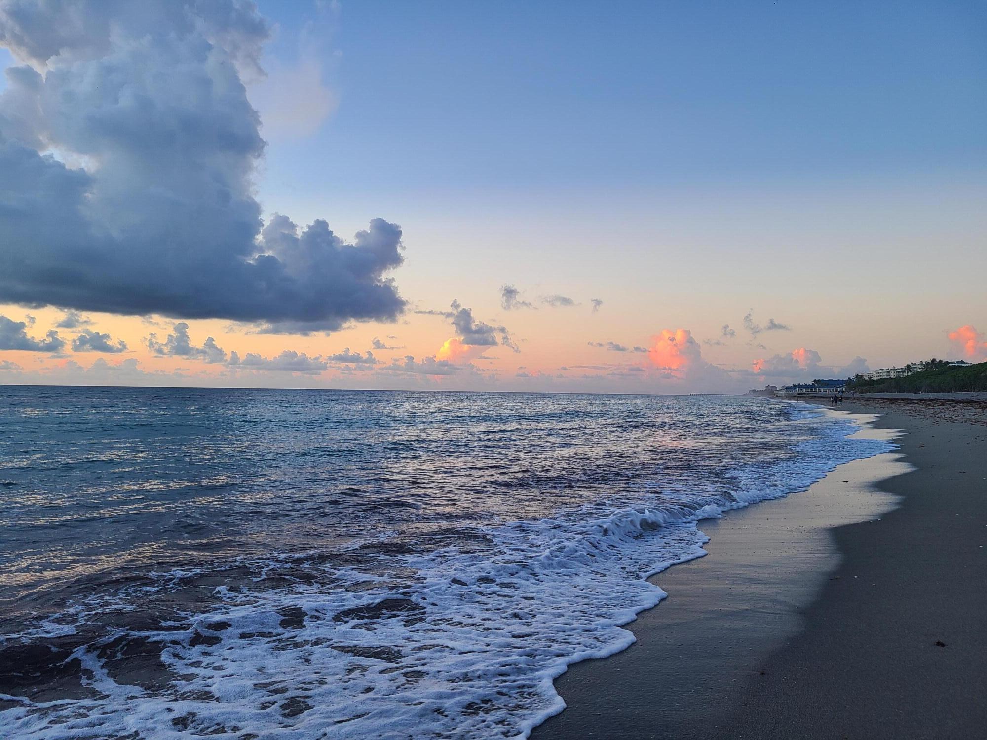 2050 Florida A1A, Unit 3 Jupiter, FL 33477 - Photo 48 of 48 Sunrise