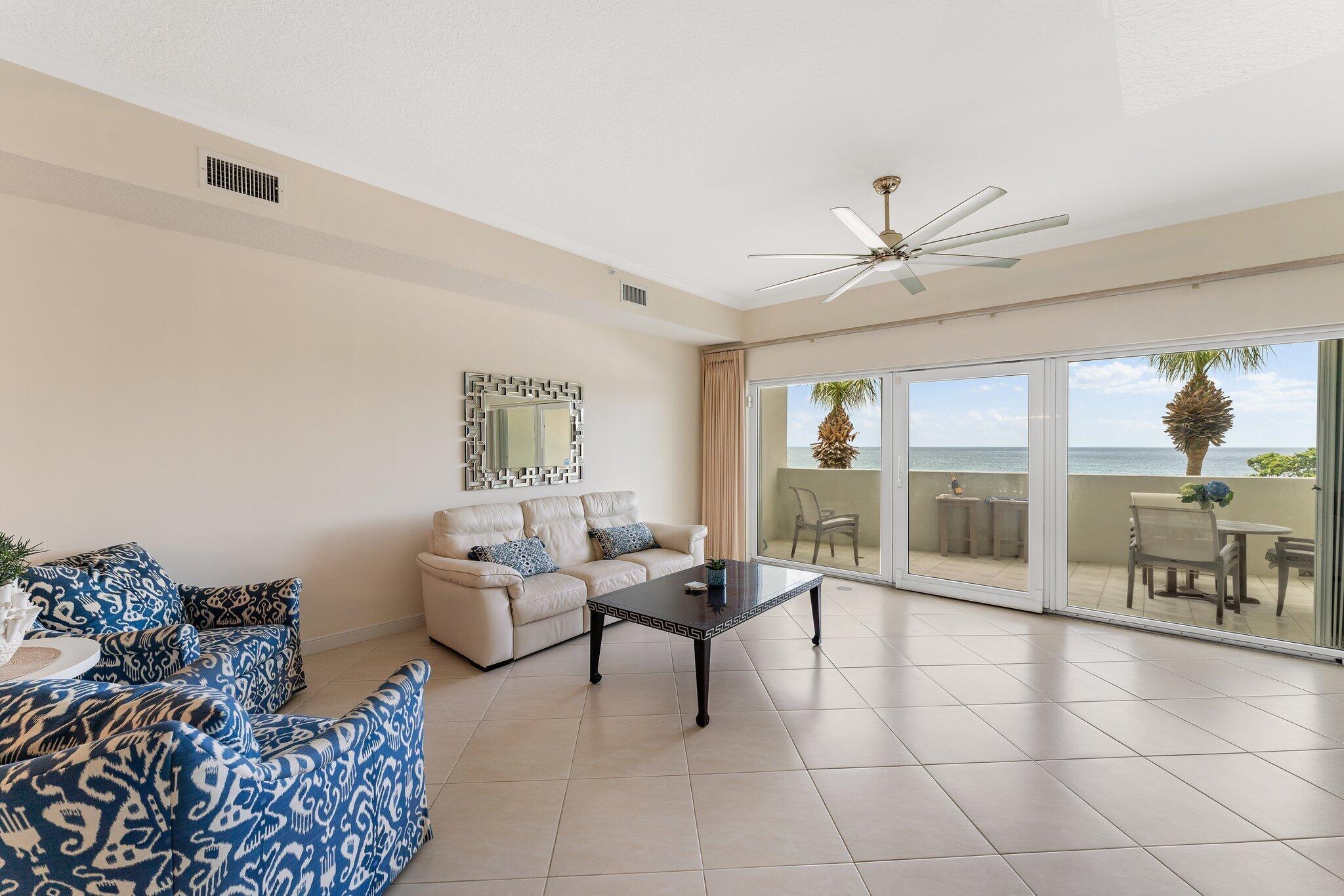 2050 Florida A1A, Unit 3 Jupiter, FL 33477 - Photo 9 of 48 Main living area