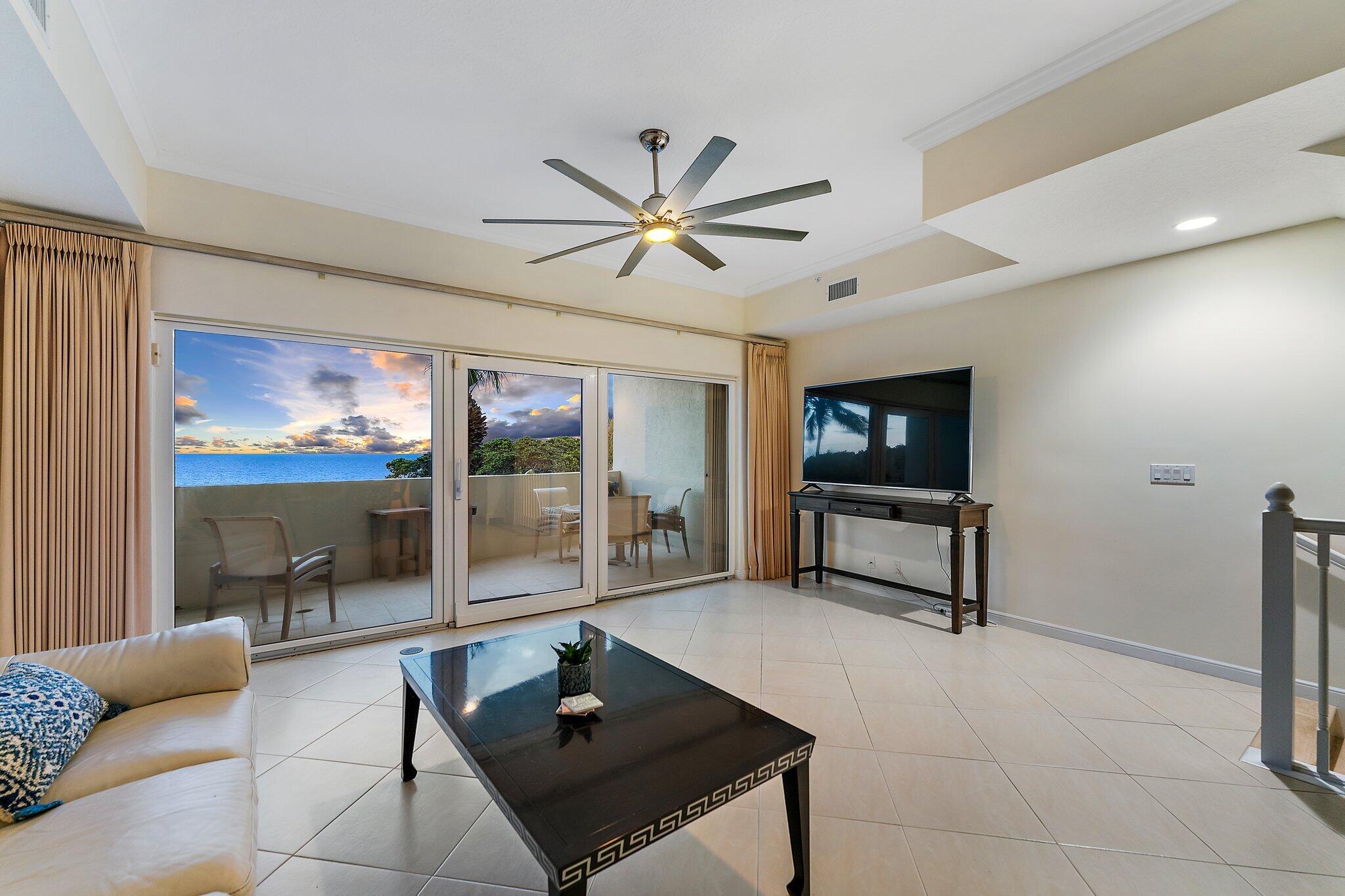 2050 Florida A1A, Unit 3 Jupiter, FL 33477 - Photo 10 of 48 Casual yet elegant