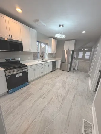 $359,999 | 8219 South Honore Street, Chicago, IL 60620