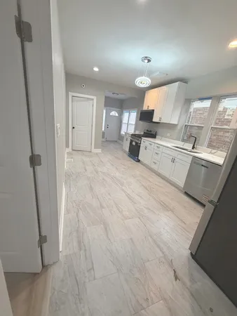 $359,999 | 8219 South Honore Street, Chicago, IL 60620